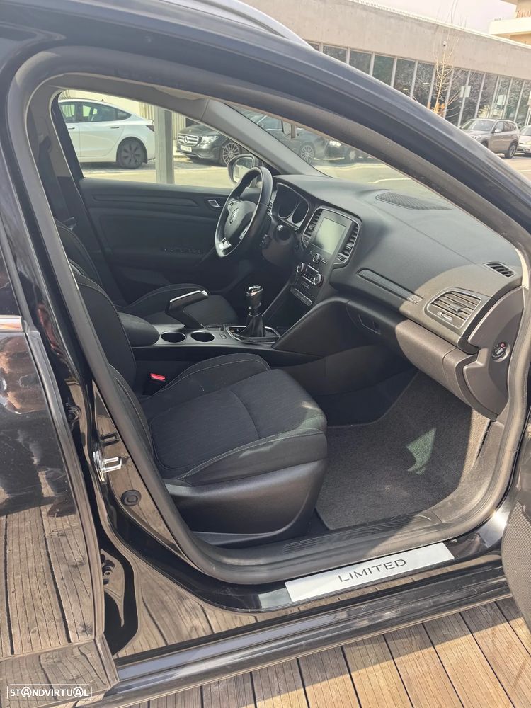 Renault Mégane Sport Tourer 1.5 Blue dCi Limited - 6