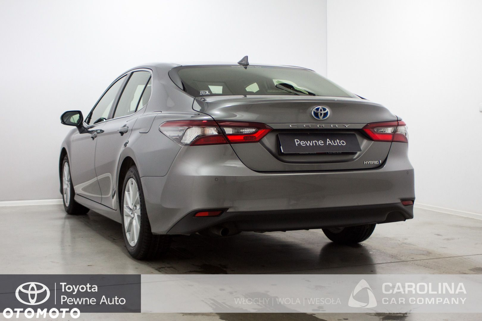 Toyota Camry - 2
