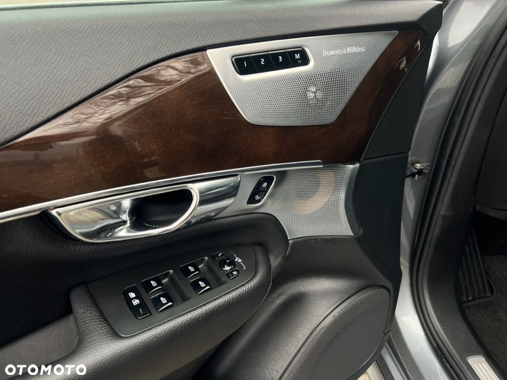 Volvo XC 90 T6 AWD Geartronic Kinetic - 26