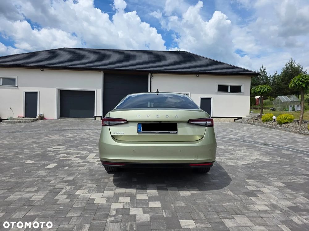 Skoda Superb 2.0 TDI SCR Selection DSG - 22