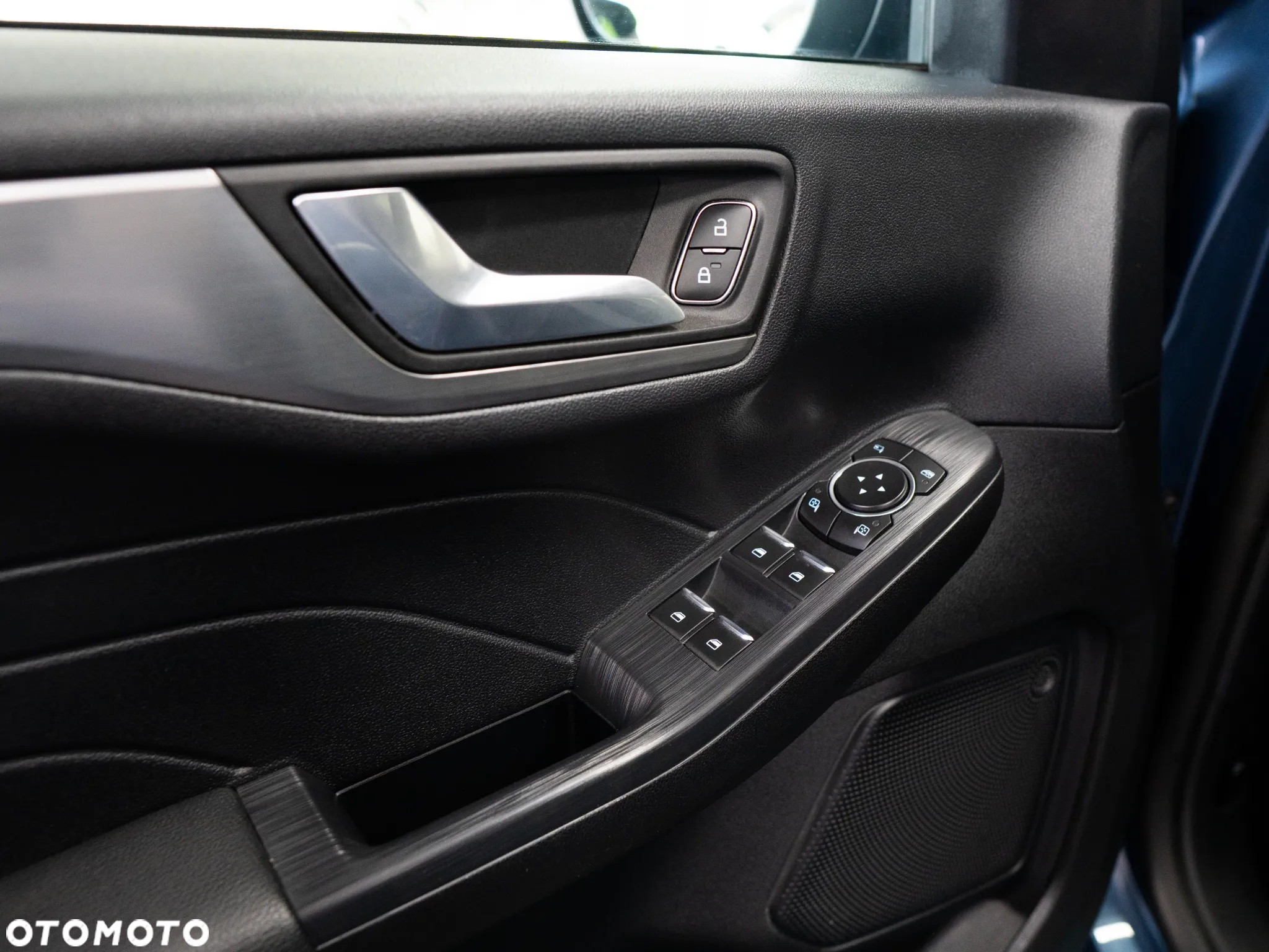 Ford Kuga 2.5 FHEV FWD Titanium X - 11