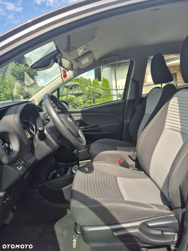 Toyota Yaris 1.5 VVT-i Y20 Team Deutschland - 13