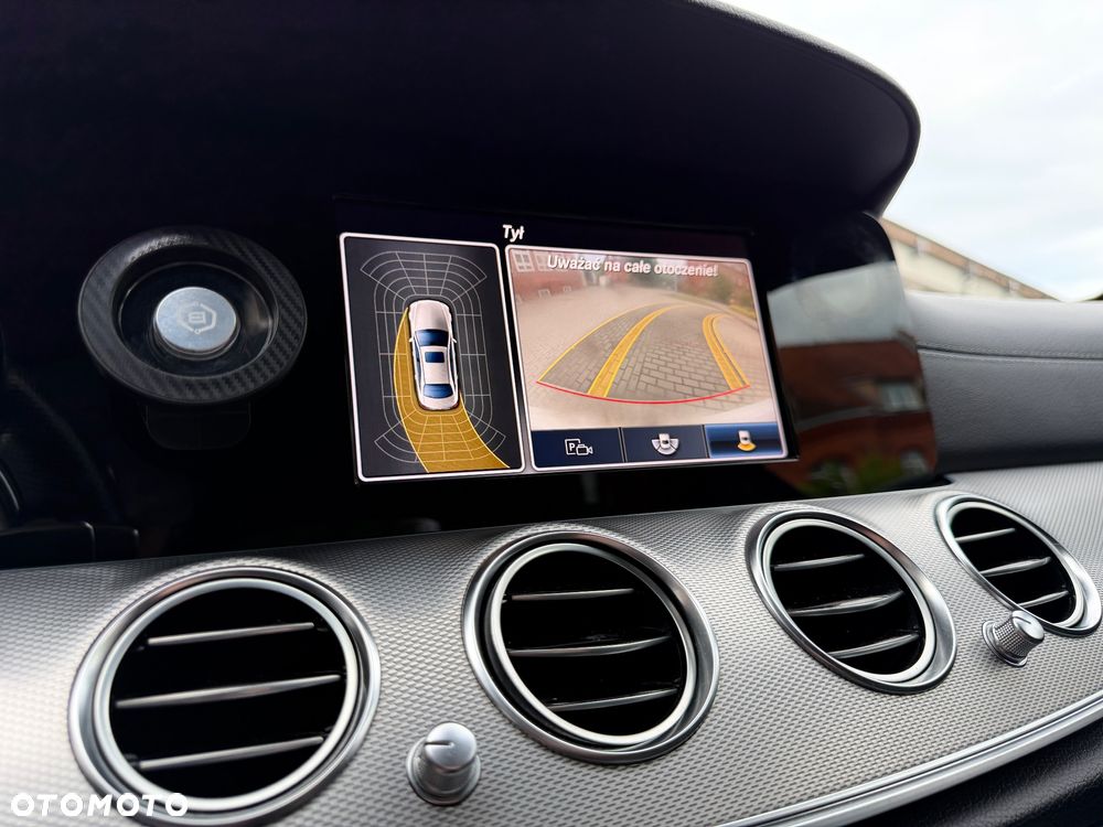 Mercedes-Benz Klasa E 220 d 9G-TRONIC - 32