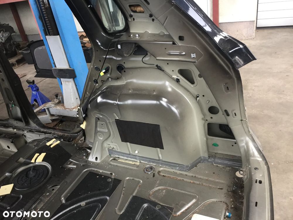 VW TIGUAN 10R ĆWIARTKA PRAWA TYŁ LC9X - 3