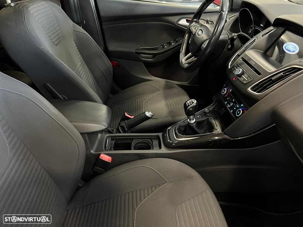 Ford Focus 1.5 TDCi Titanium - 24