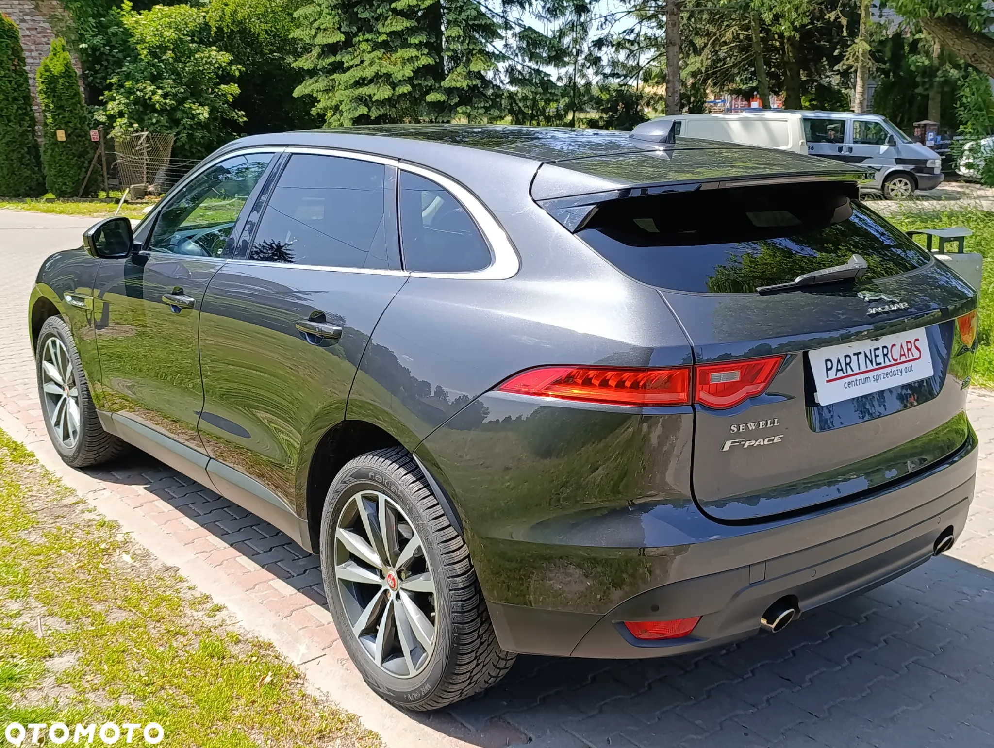 Jaguar F-Pace 2.0 i4P AWD Prestige - 4