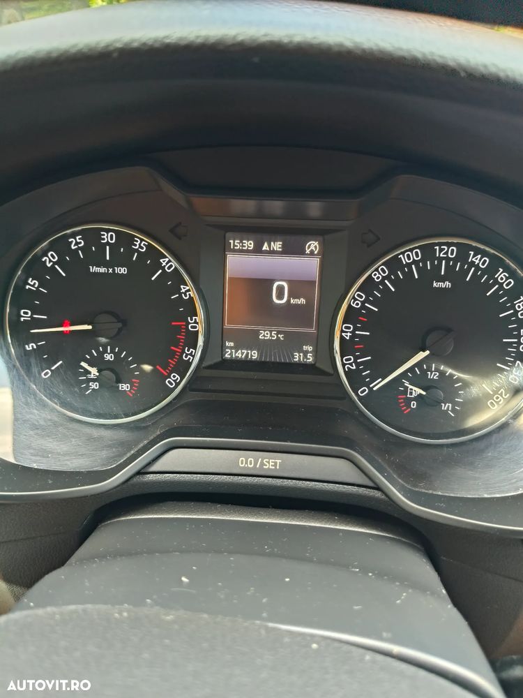 Skoda Octavia - 2