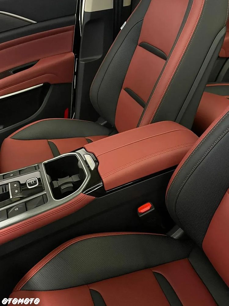 Bestune T77 1.5T Elegance DCT - 20