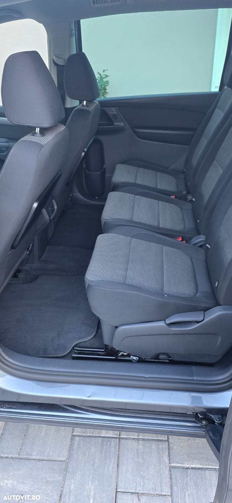 Volkswagen Sharan 2.0 TDI BlueMotion Technology Trendline - 12