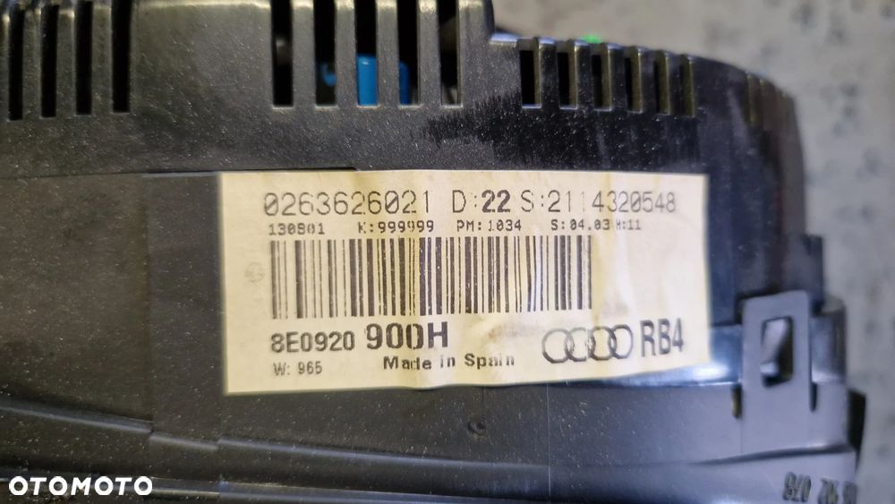 AUDI A4 B6 1.8 T LICZNIK 8E0920900H - 2