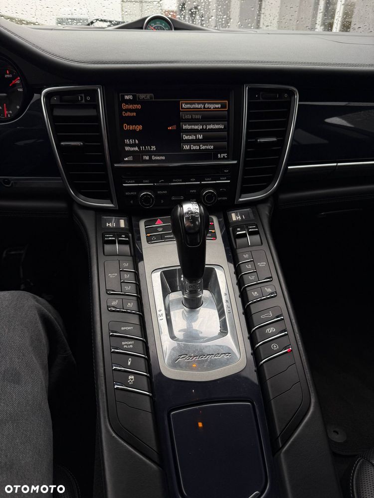 Porsche Panamera 4S PDK - 10