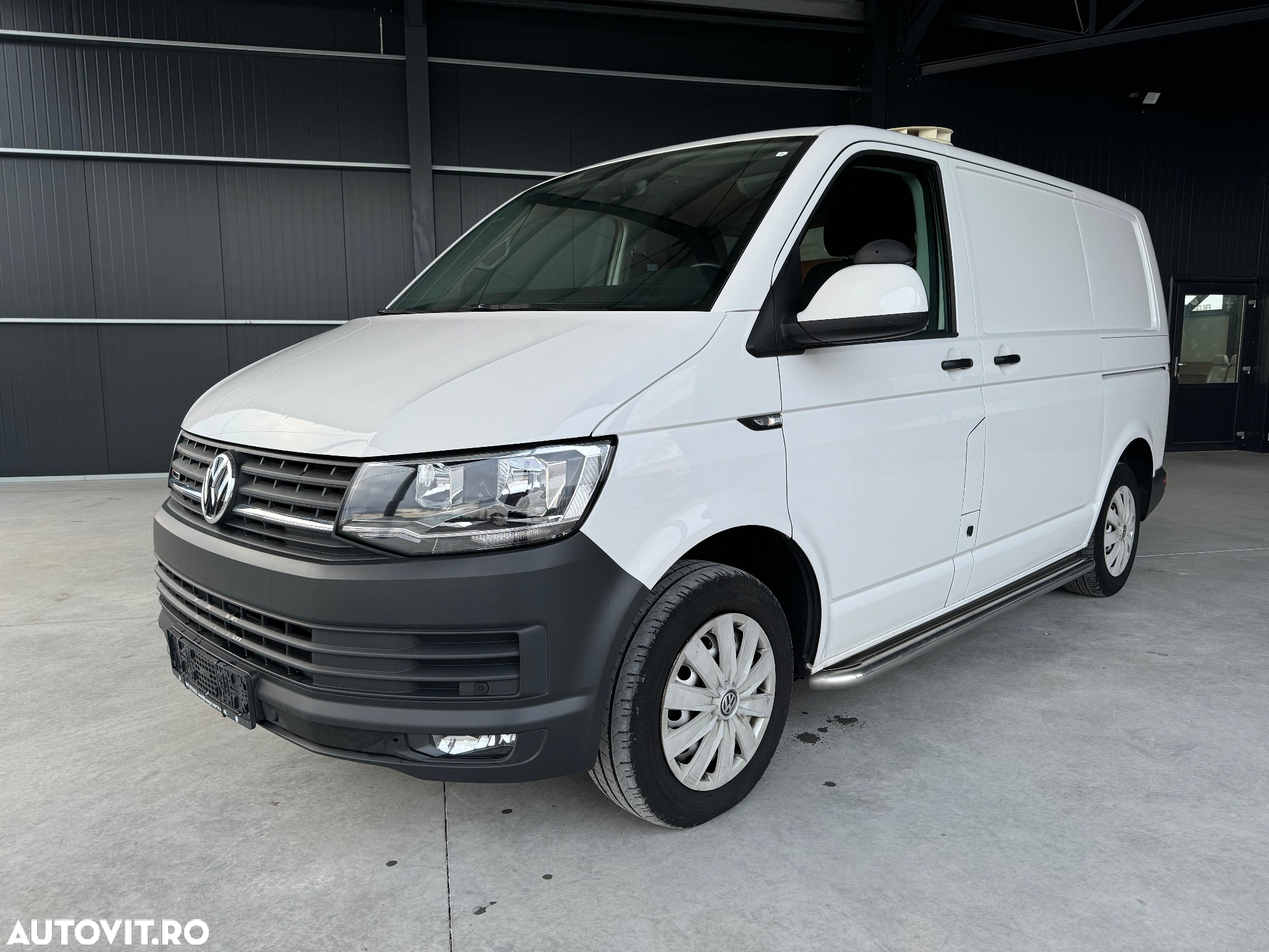 Volkswagen Transporter 4MOTION (4X4) DSG - 2