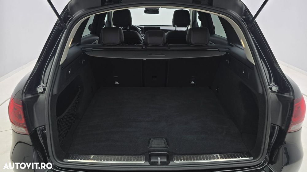 Mercedes-Benz GLC - 23