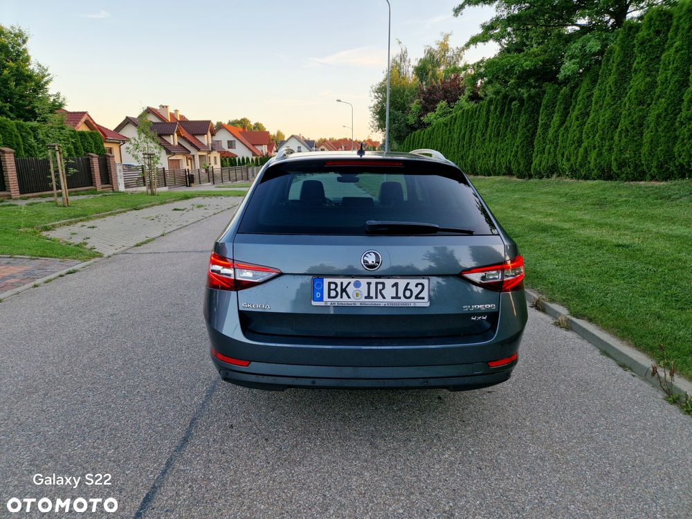 Skoda Superb 2.0 TDI 4x4 DSG Style - 26