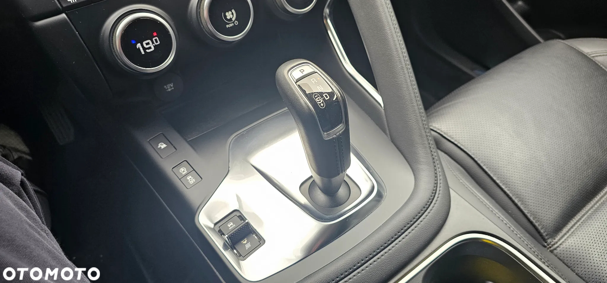 Jaguar E-Pace 2.0 i4D AWD S - 16