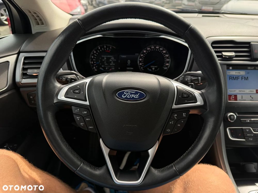 Ford Mondeo 2.0 TDCi Titanium PowerShift - 11