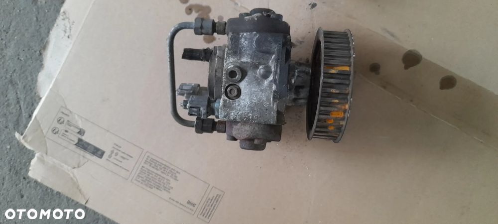 POMPA WTRYSKOWA TOYOTA VERSO 22100-0G010 - 2