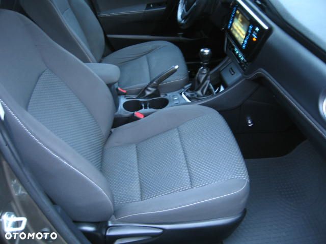 Toyota Corolla 1.6 Premium EU6 - 17