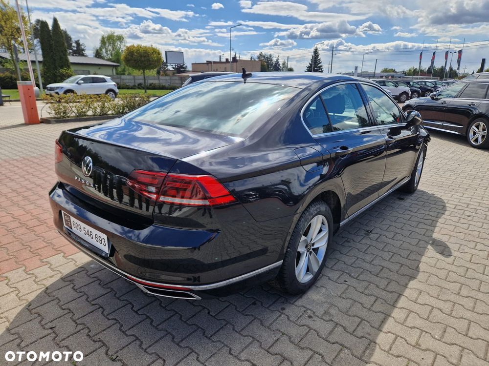 Volkswagen Passat 1.5 TSI EVO Elegance DSG - 3