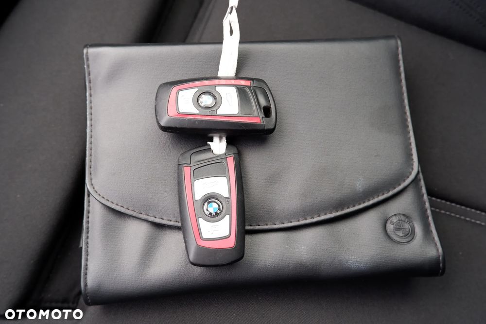 BMW 3GT 320d GT Sport-Aut M Sport - 29