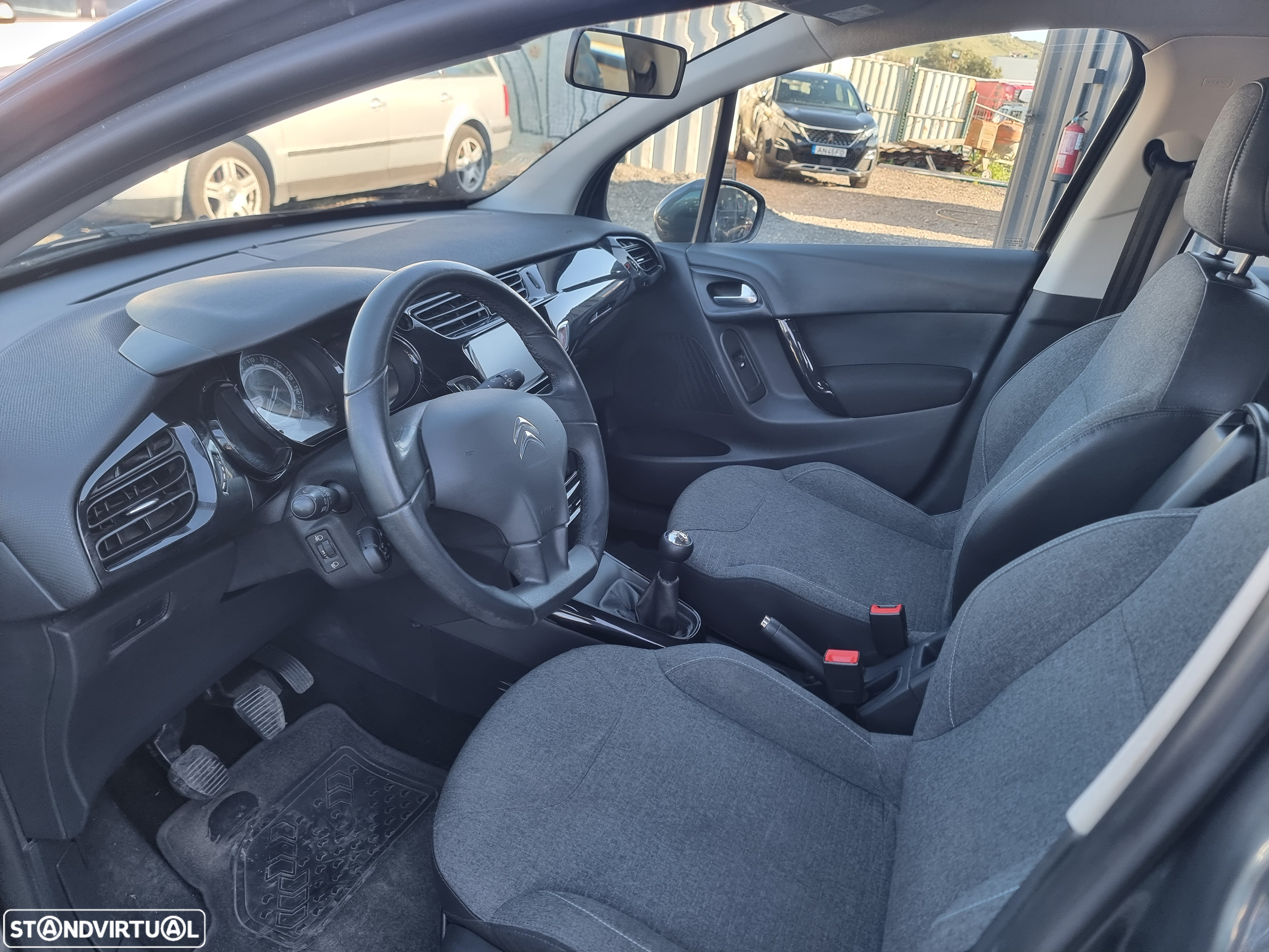 Citroën C3 1.2 PureTech Collection - 14