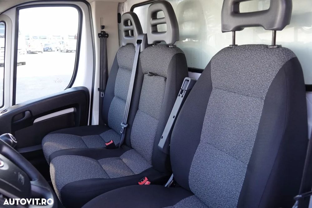 Fiat DUCATO MAXI / CONTAINER / 750 KG LIFT / GVWR: 3500 KG / MANUAL / 2021 - 26