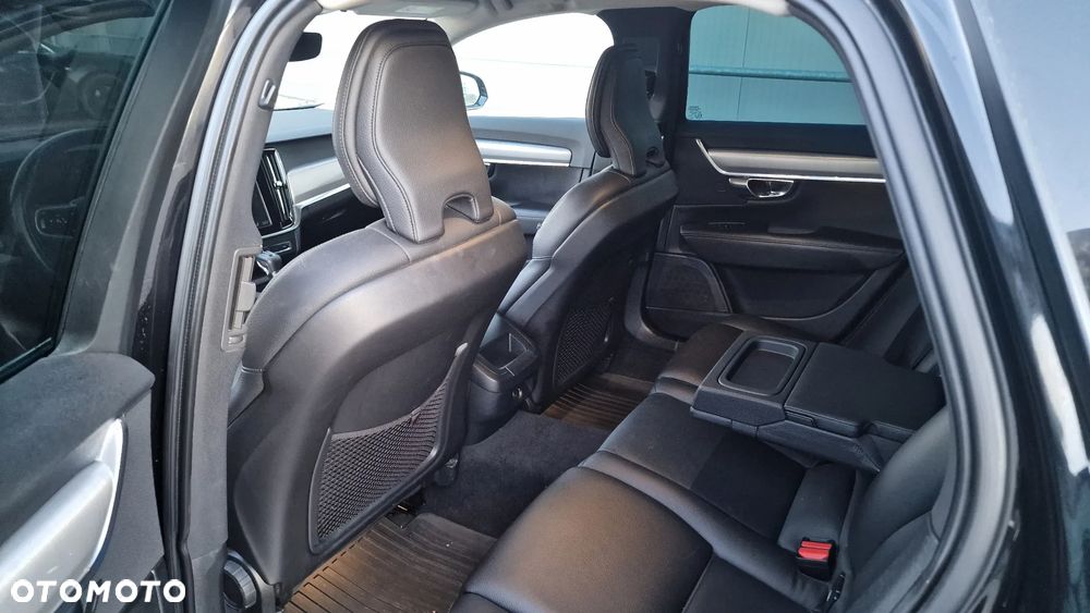 Volvo V90 D4 Momentum - 4