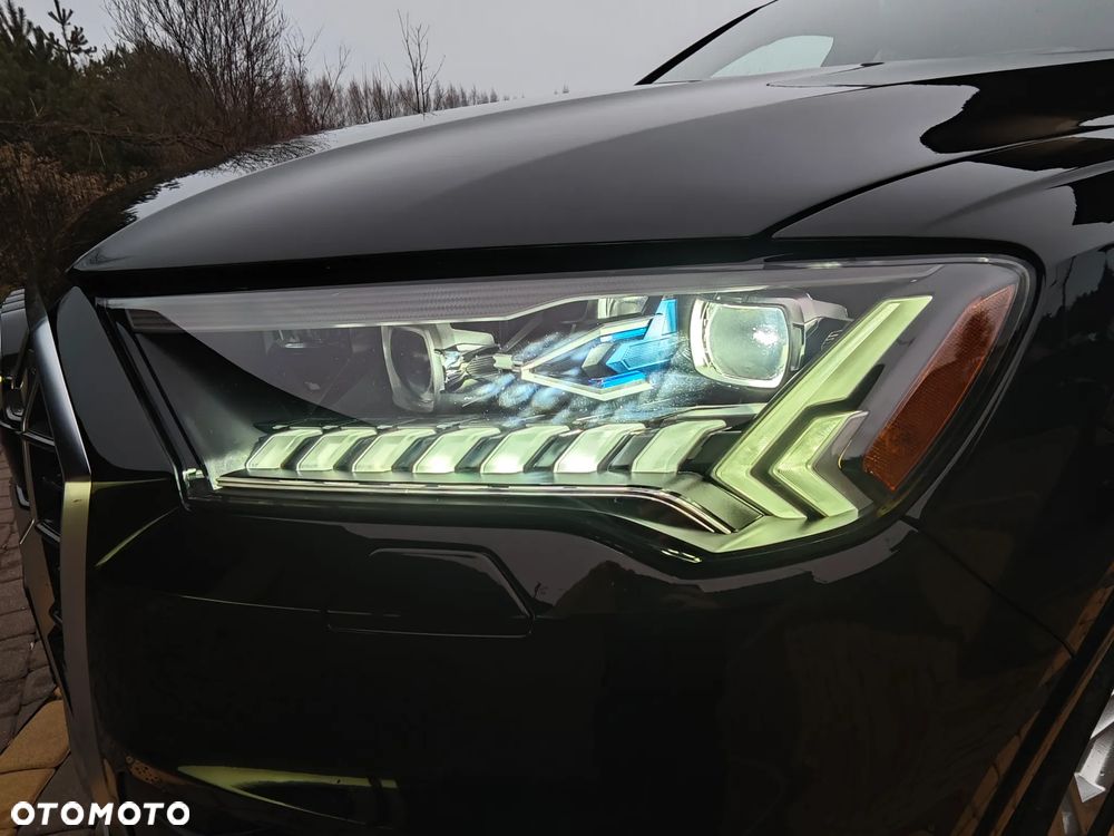 Audi Q7 55 TFSI mHEV Quattro S Line Tiptr - 11