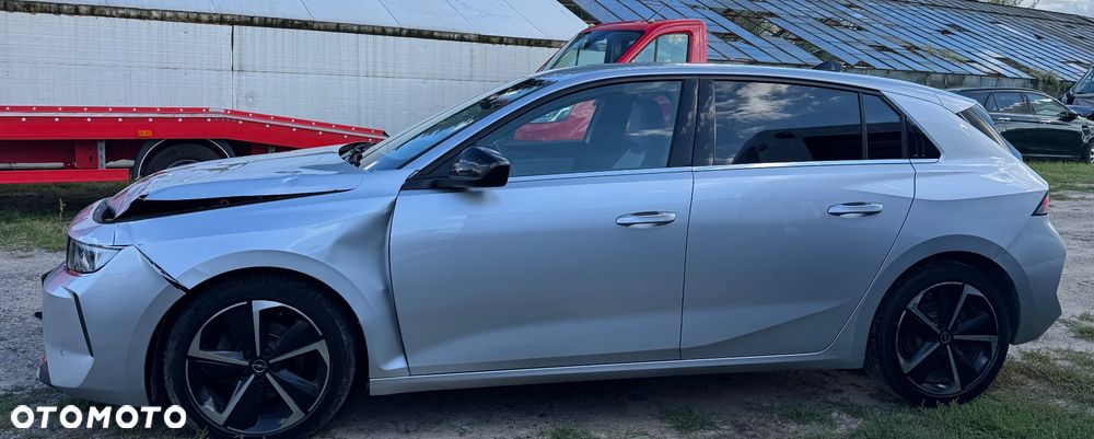 Opel Astra 1.2 T Elegance S&S - 20