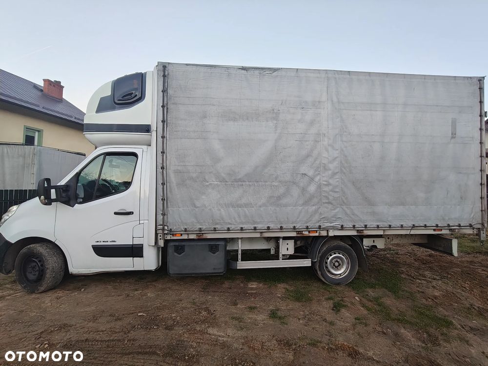 Renault Master - 1