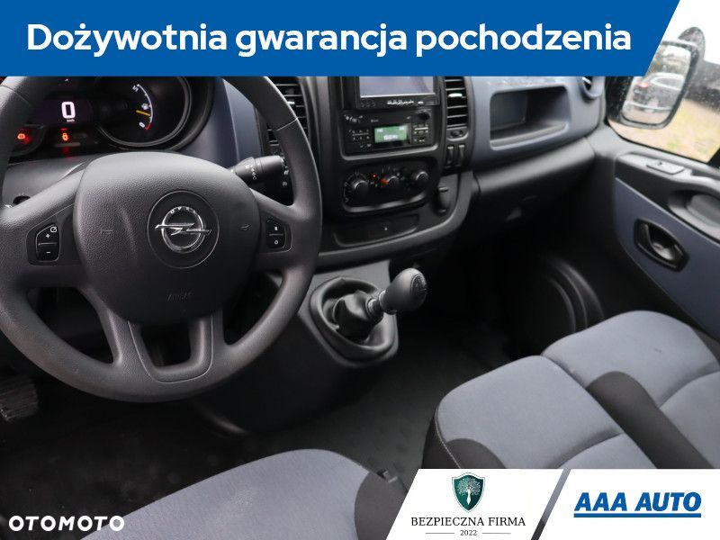 Opel vivaro - 9