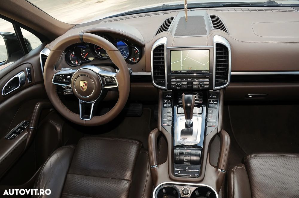 Porsche Cayenne 3.0TD TipTronic - 13