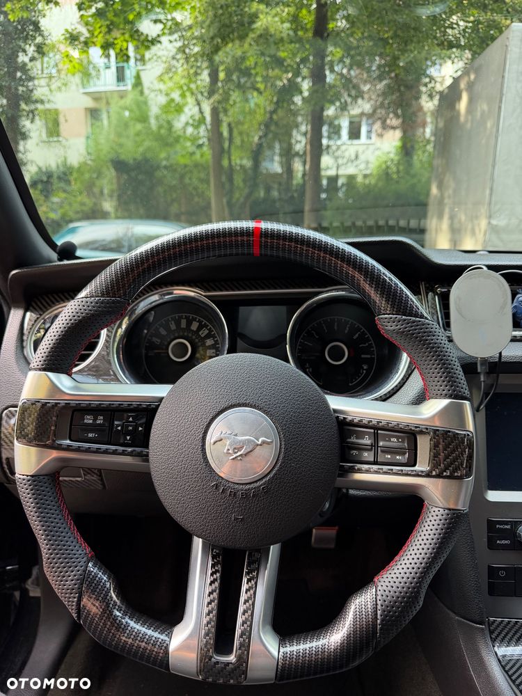 Ford Mustang 5.0 V8 GT - 26