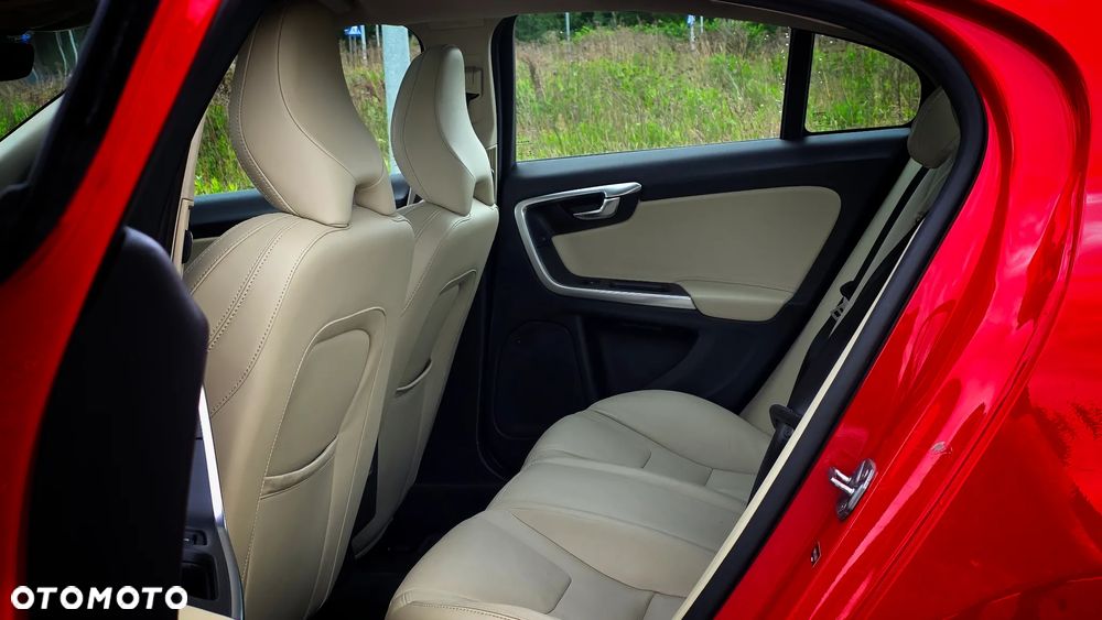 Volvo S60 T5 Geartronic RDesign - 21