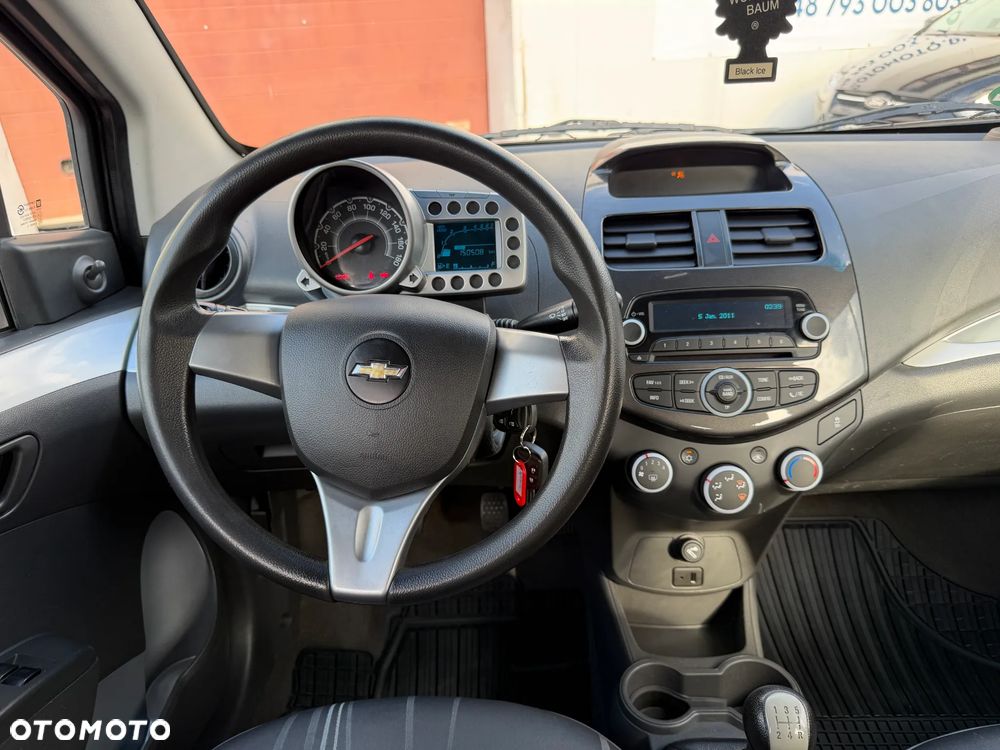 Chevrolet Spark 1.0 Base - 19
