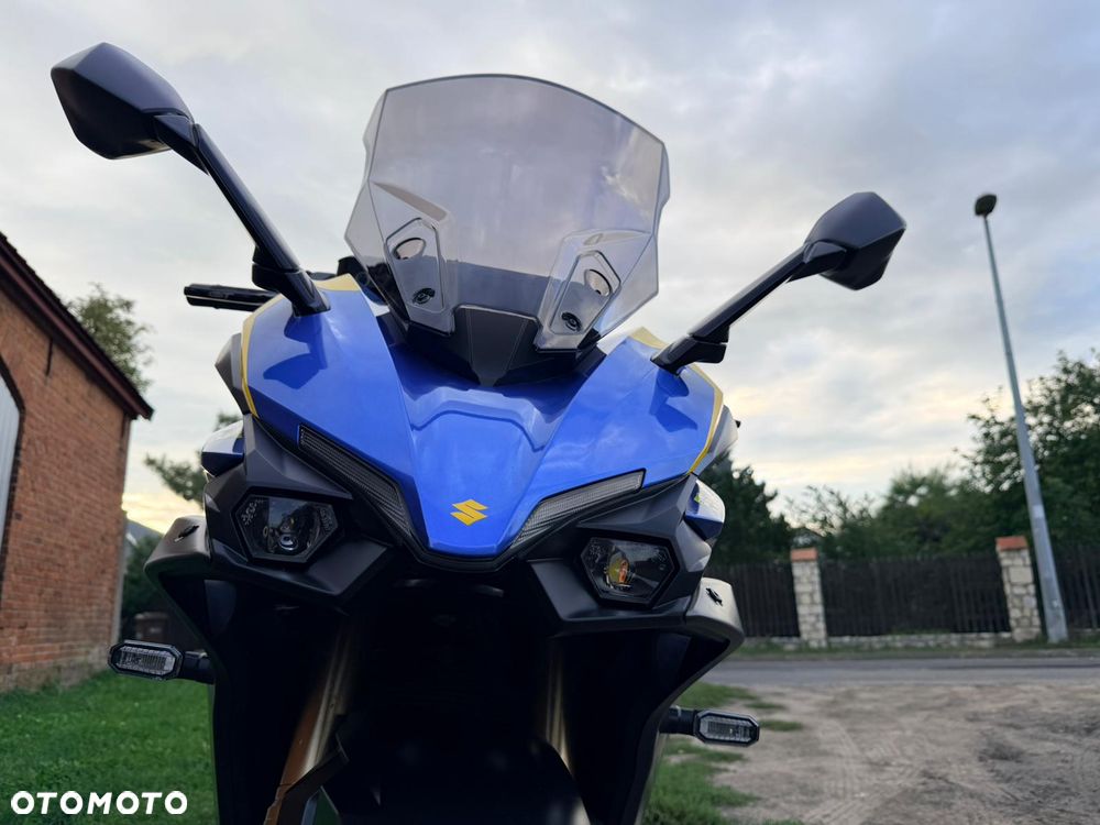 Suzuki GSX - 4