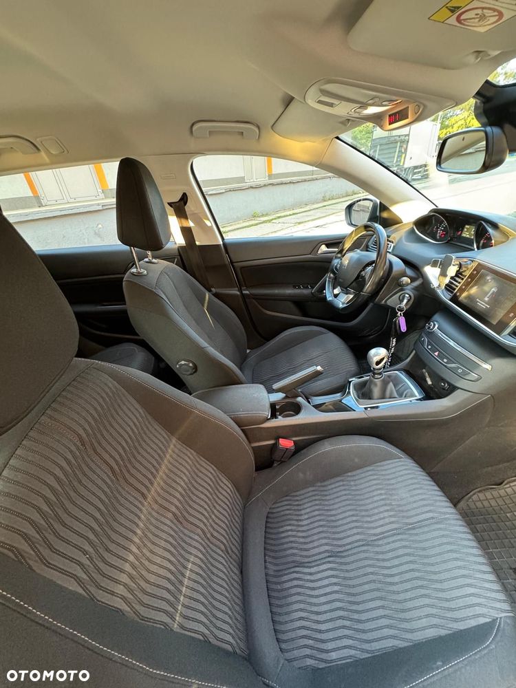 Peugeot 308 - 11