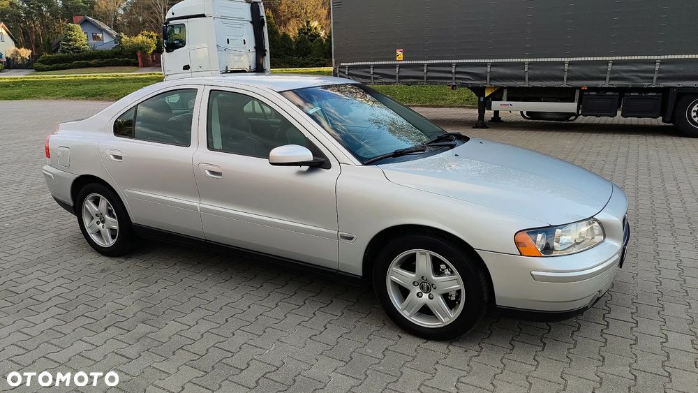 Volvo S60 D5 Kinetic - 3