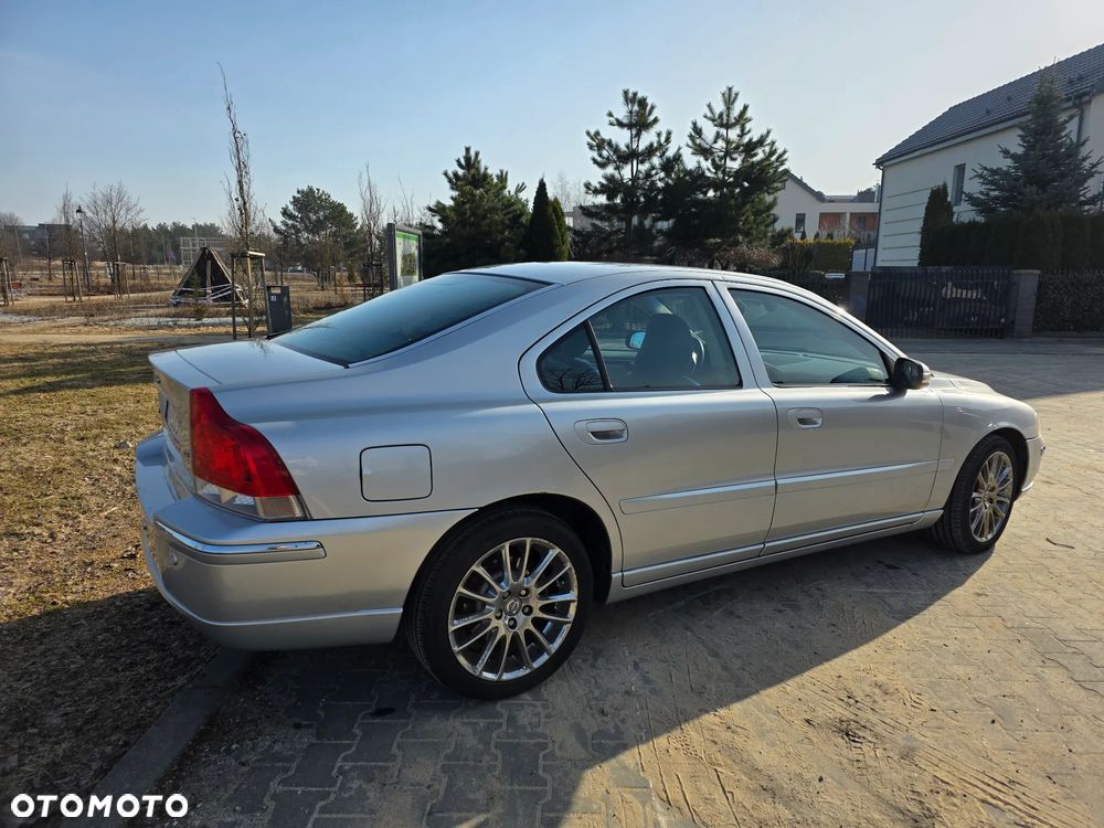 Volvo S60 D5 Summum - 9