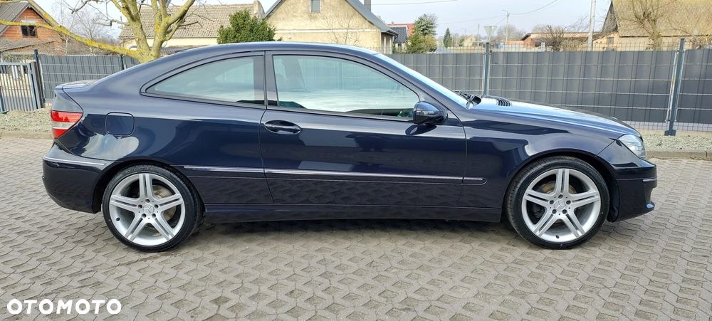 Mercedes-Benz CLC - 23