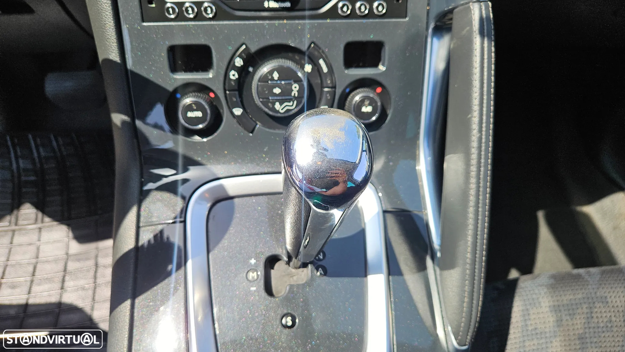 Peugeot 3008 1.6 HDi Executive CMP6 - 21