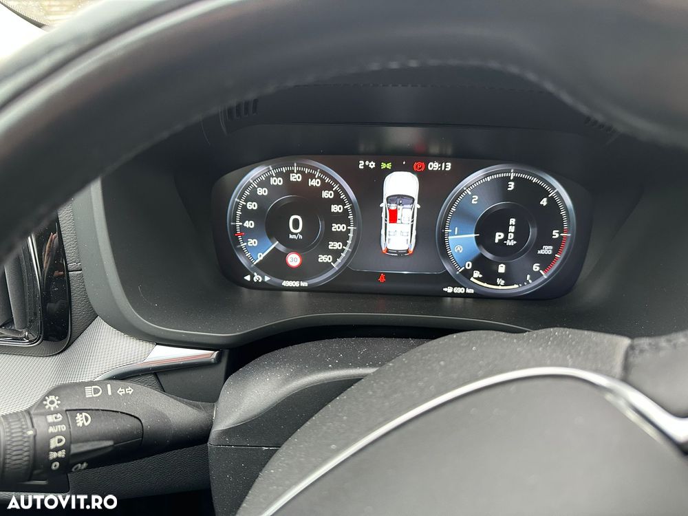 Volvo XC 60 B4 MHEV AT AWD Core - 2