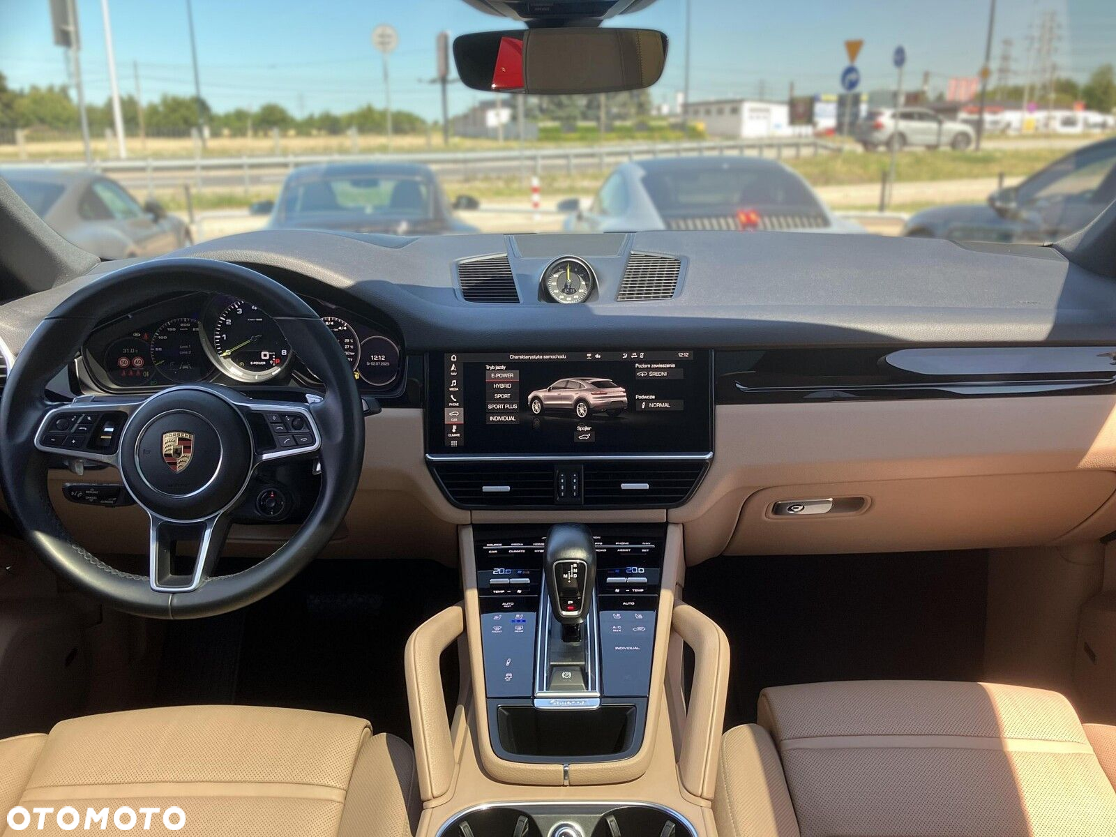 Porsche Cayenne - 14