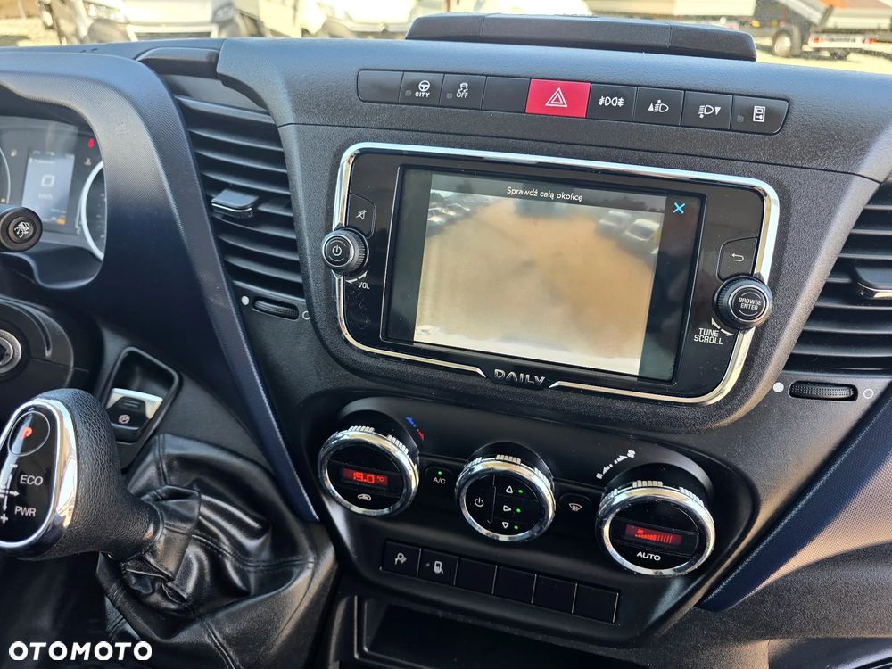 Iveco IVECO 35S18 3.0 HPI 180 KONNY ŚREDNI AUTOMAT KLIMA ALUFELGI LED NAVIGACJA - 28