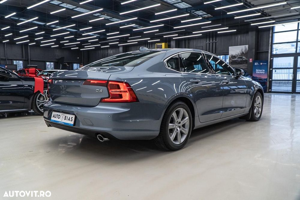Volvo S90 D4 Geartronic Momentum Pro - 8