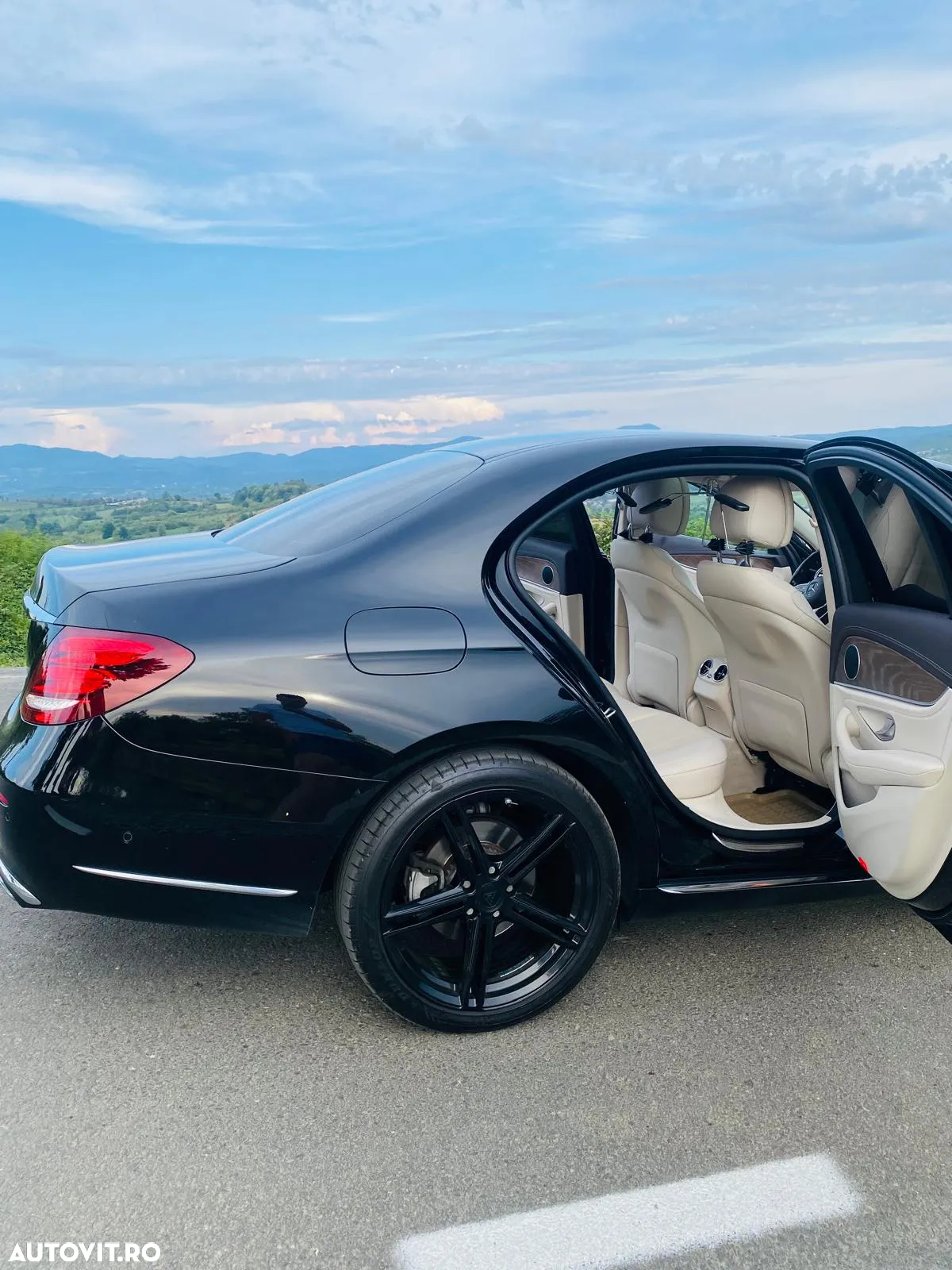 Mercedes-Benz E 220 d All-Terrain 4MATIC Aut. - 8
