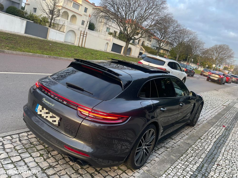 Porsche Panamera Sport Turismo 4 E-Hybrid 10 Years Edition - 12