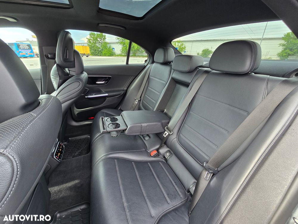 Mercedes-Benz C 300 d MHEV - 24