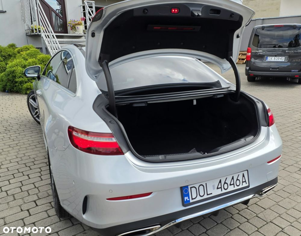 Mercedes-Benz Klasa E 300 9G-TRONIC - 10