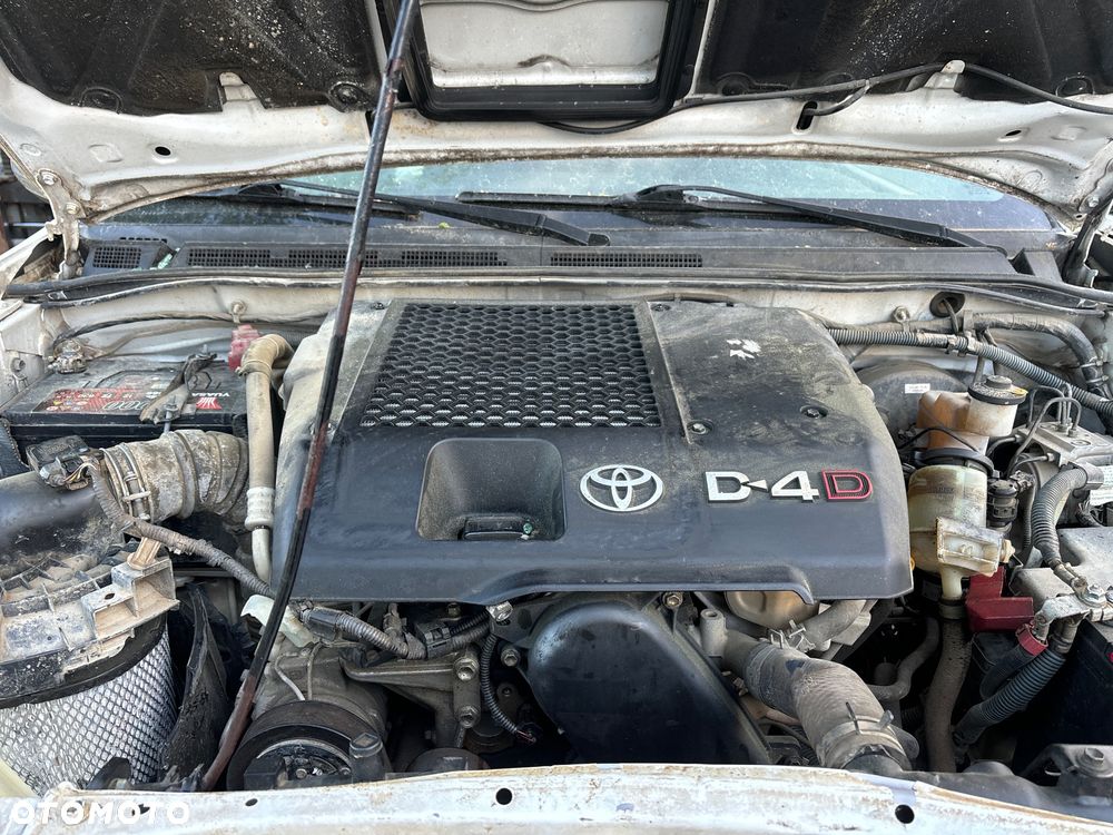 Toyota Hilux 4x4 Extra Cab - 9